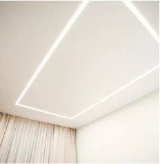 Заменяют люстру