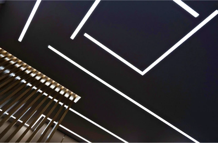 Натяжной потолок в спальне 5