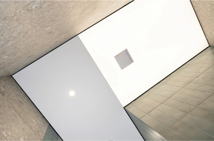 Натяжной потолок в ванную 3