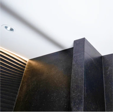 Пример установленного бесщелевого потолка 4060