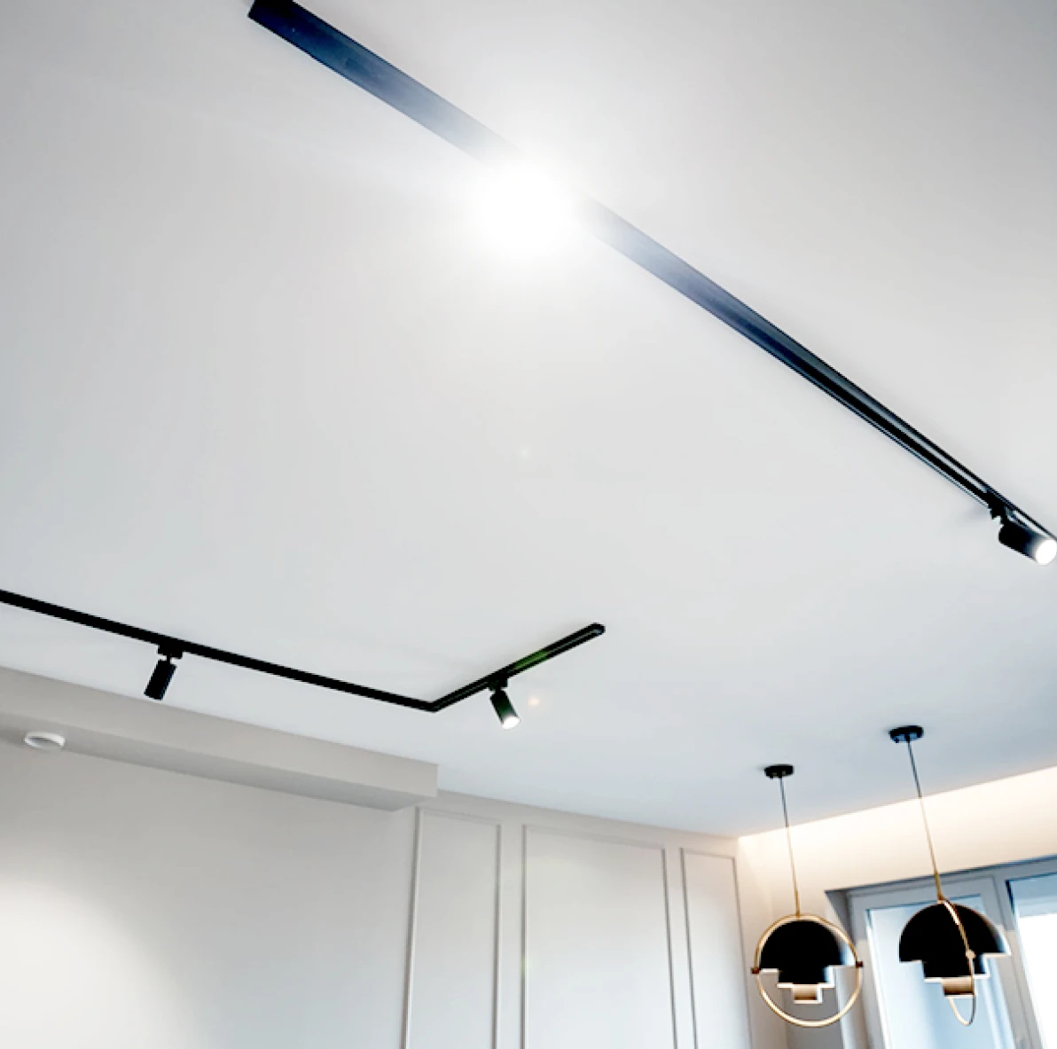 Пример натяжного потолка с полотном D-premium 4065