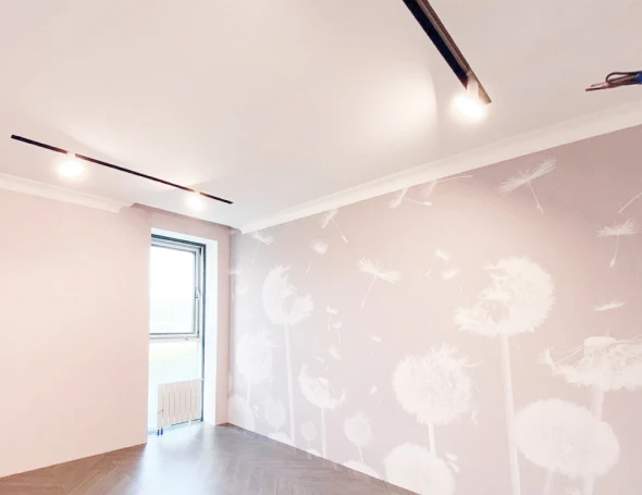 Матовый натяжной потолок в детской 2