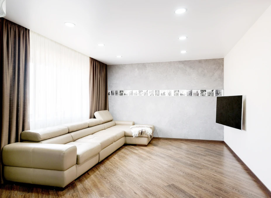 Недорогой натяжной потолок 0