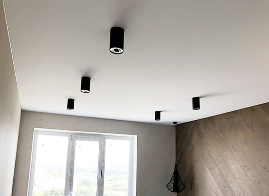 Недорогой натяжной потолок 1