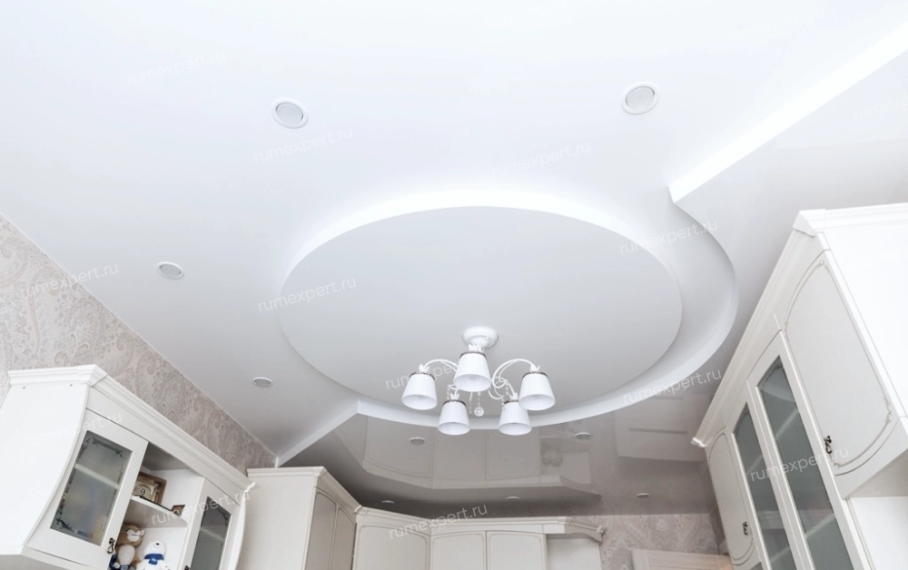 Двухуровневый натяжной потолок 4