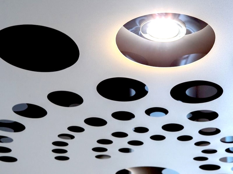 Резной натяжной потолок 5