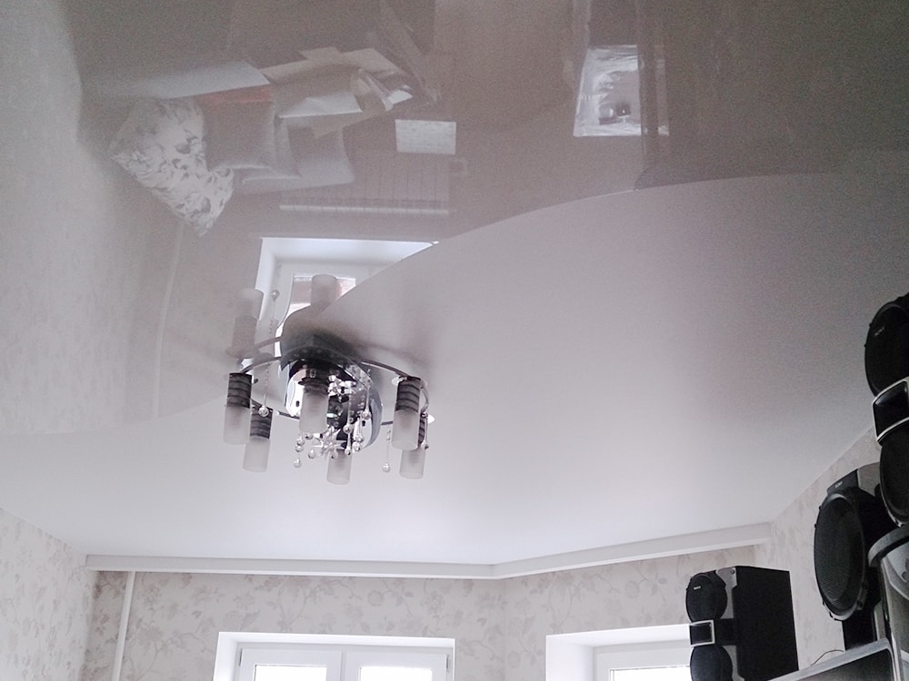 Криволинейный натяжной потолок 5