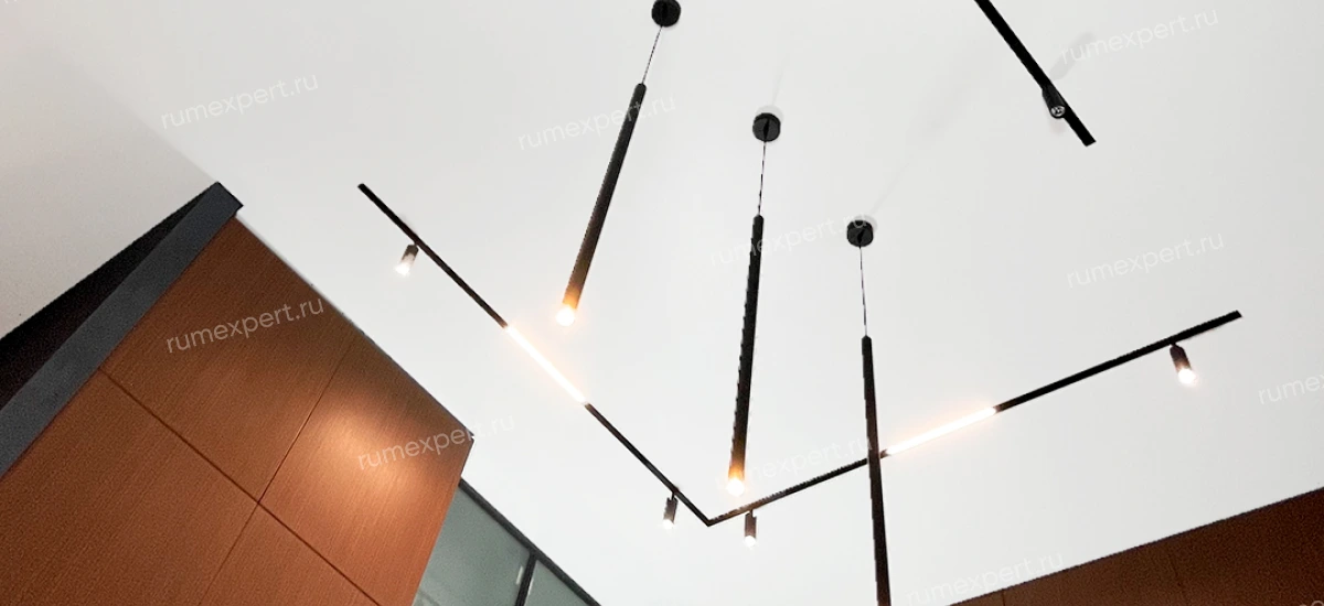 История натяжных потолков