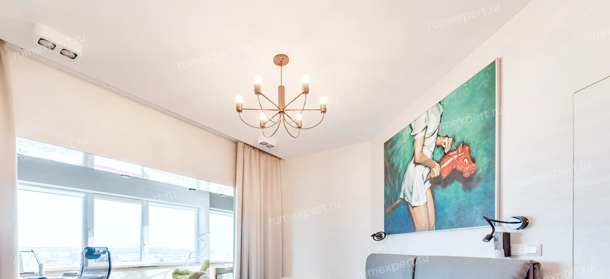 Натяжной потолок в гостинную №2