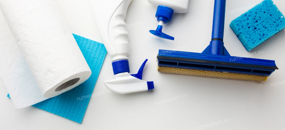 Как помыть натяжной потолок?